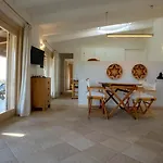 Mares A Pochi Passi Dal Mare Con Piscine Naturali Апартаменты *