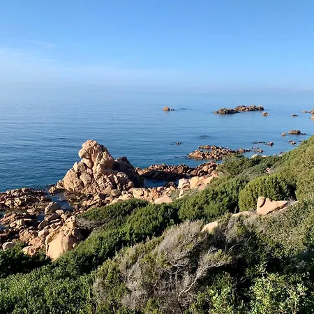 Mares A Pochi Passi Dal Mare Con Piscine Naturali Daire