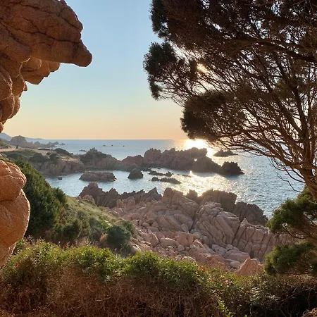 Mares A Pochi Passi Dal Mare Con Piscine Naturali *
